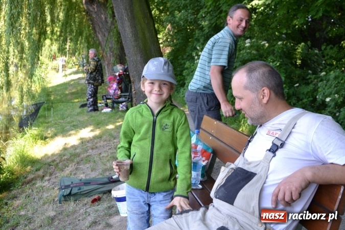Zdjęcie w galerii na portalu naszraciborz.pl: Wędkarski Dzień Dziecka na Trzecioku wiadomości z regionu