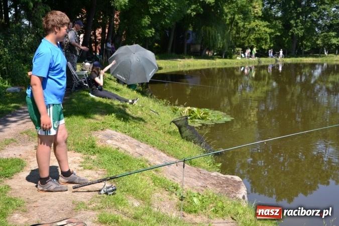 Zdjęcie w galerii na portalu naszraciborz.pl: Wędkarski Dzień Dziecka na Trzecioku wiadomości z regionu