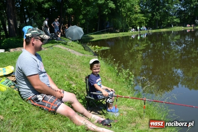 Zdjęcie w galerii na portalu naszraciborz.pl: Wędkarski Dzień Dziecka na Trzecioku wiadomości z regionu
