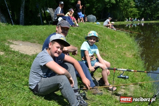 Zdjęcie w galerii na portalu naszraciborz.pl: Wędkarski Dzień Dziecka na Trzecioku wiadomości z regionu