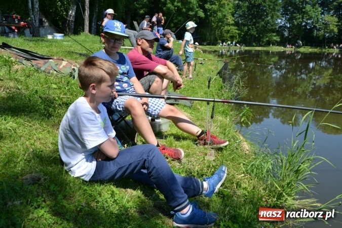 Zdjęcie w galerii na portalu naszraciborz.pl: Wędkarski Dzień Dziecka na Trzecioku wiadomości z regionu