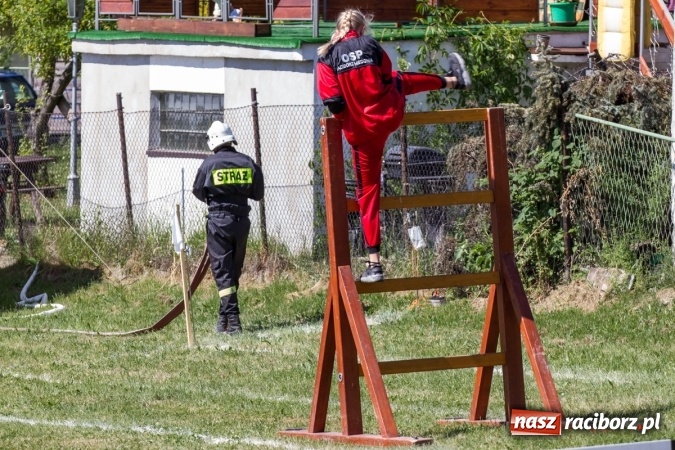Zdjęcie w galerii na portalu naszraciborz.pl: Sudół wśród panów, Markowice wśród pań. Miejskie zawody sportowo-pożarnicze za nami wiadomości z regionu