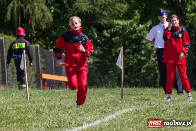 Zdjęcie w galerii na portalu naszraciborz.pl: Sudół wśród panów, Markowice wśród pań. Miejskie zawody sportowo-pożarnicze za nami wiadomości z regionu