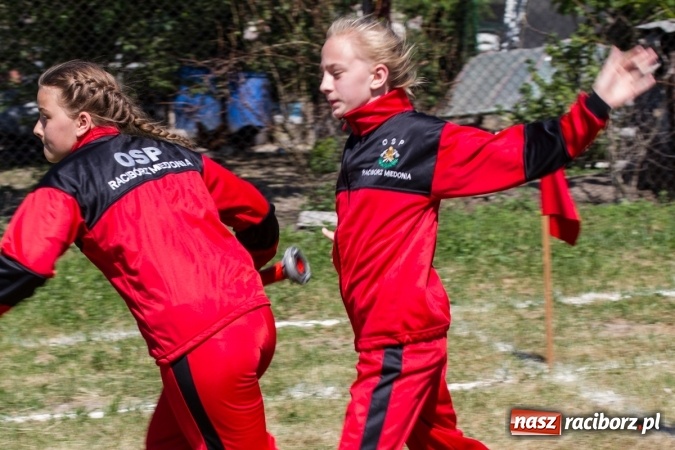 Zdjęcie w galerii na portalu naszraciborz.pl: Sudół wśród panów, Markowice wśród pań. Miejskie zawody sportowo-pożarnicze za nami wiadomości z regionu