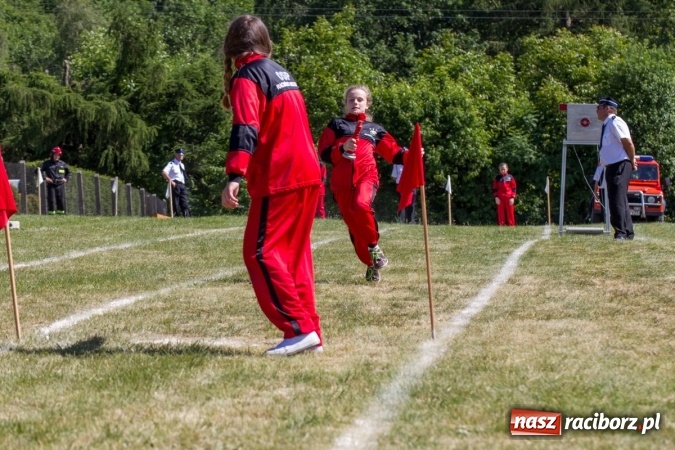 Zdjęcie w galerii na portalu naszraciborz.pl: Sudół wśród panów, Markowice wśród pań. Miejskie zawody sportowo-pożarnicze za nami wiadomości z regionu