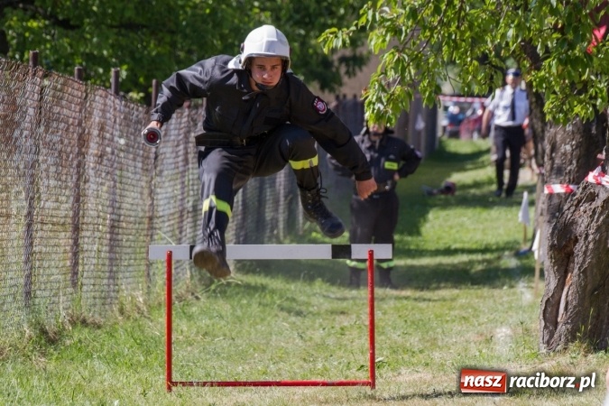 Zdjęcie w galerii na portalu naszraciborz.pl: Sudół wśród panów, Markowice wśród pań. Miejskie zawody sportowo-pożarnicze za nami wiadomości z regionu