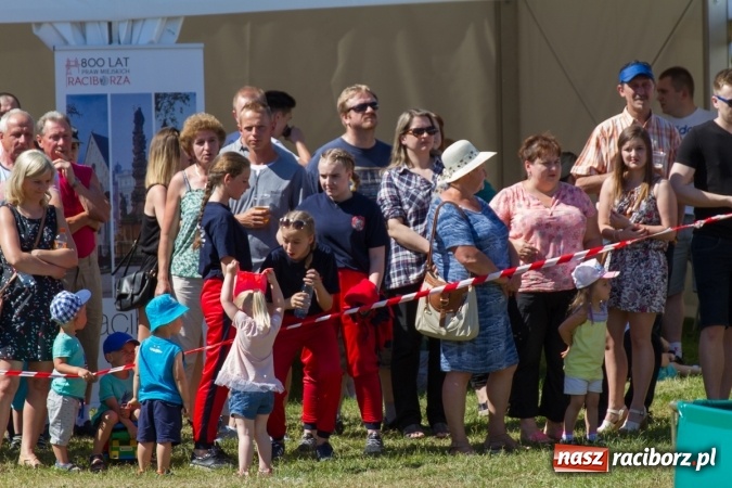 Zdjęcie w galerii na portalu naszraciborz.pl: Sudół wśród panów, Markowice wśród pań. Miejskie zawody sportowo-pożarnicze za nami wiadomości z regionu