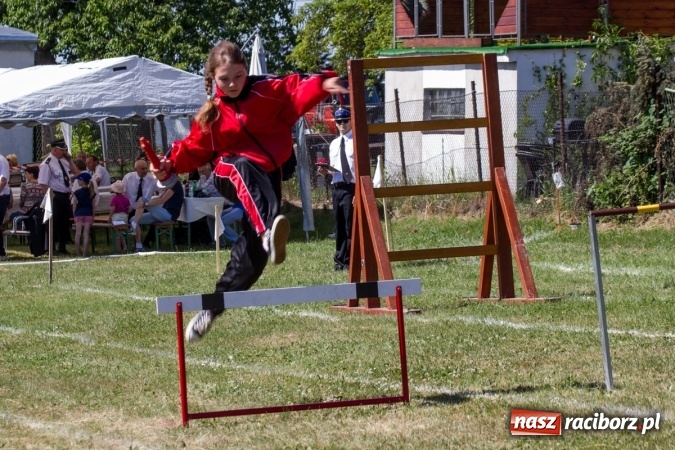 Zdjęcie w galerii na portalu naszraciborz.pl: Sudół wśród panów, Markowice wśród pań. Miejskie zawody sportowo-pożarnicze za nami wiadomości z regionu
