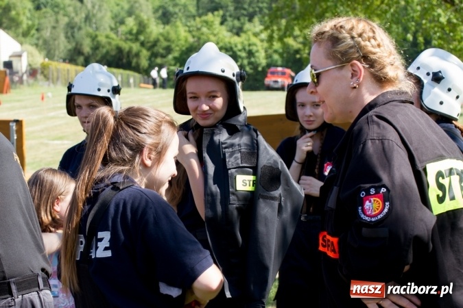 Zdjęcie w galerii na portalu naszraciborz.pl: Sudół wśród panów, Markowice wśród pań. Miejskie zawody sportowo-pożarnicze za nami wiadomości z regionu
