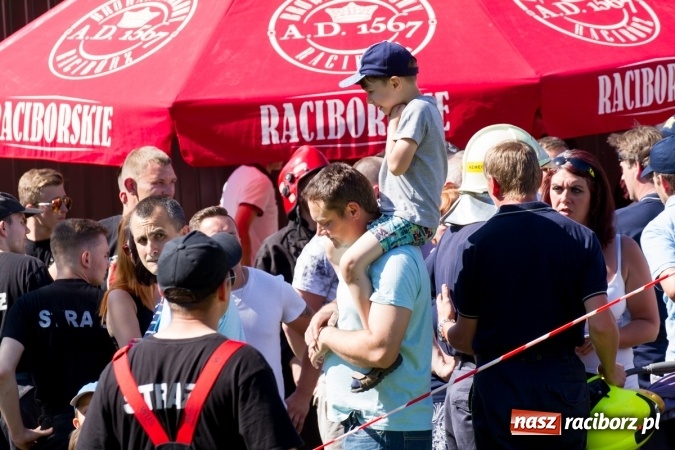 Zdjęcie w galerii na portalu naszraciborz.pl: Sudół wśród panów, Markowice wśród pań. Miejskie zawody sportowo-pożarnicze za nami wiadomości z regionu