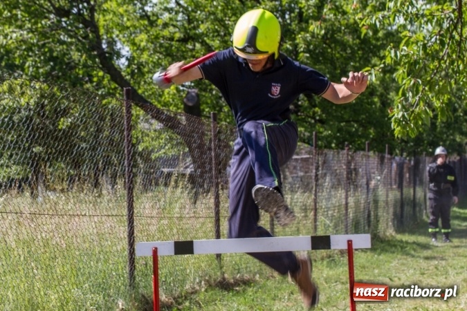 Zdjęcie w galerii na portalu naszraciborz.pl: Sudół wśród panów, Markowice wśród pań. Miejskie zawody sportowo-pożarnicze za nami wiadomości z regionu