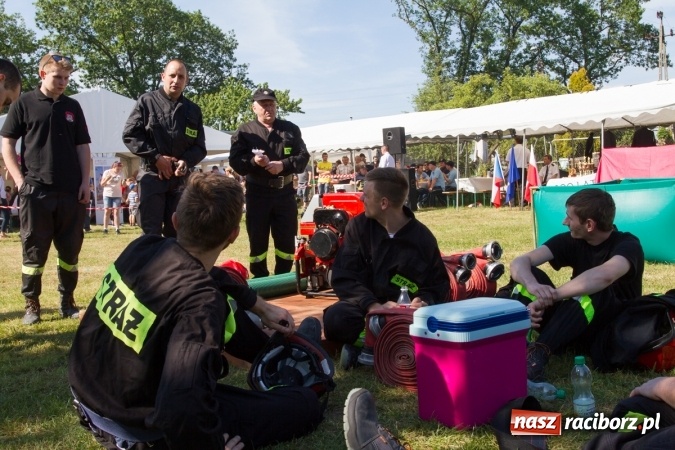 Zdjęcie w galerii na portalu naszraciborz.pl: Sudół wśród panów, Markowice wśród pań. Miejskie zawody sportowo-pożarnicze za nami wiadomości z regionu