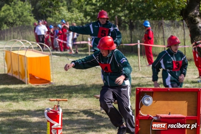 Zdjęcie w galerii na portalu naszraciborz.pl: Sudół wśród panów, Markowice wśród pań. Miejskie zawody sportowo-pożarnicze za nami wiadomości z regionu