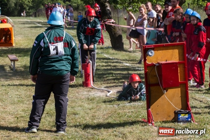 Zdjęcie w galerii na portalu naszraciborz.pl: Sudół wśród panów, Markowice wśród pań. Miejskie zawody sportowo-pożarnicze za nami wiadomości z regionu