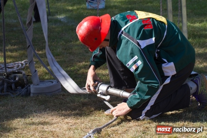 Zdjęcie w galerii na portalu naszraciborz.pl: Sudół wśród panów, Markowice wśród pań. Miejskie zawody sportowo-pożarnicze za nami wiadomości z regionu