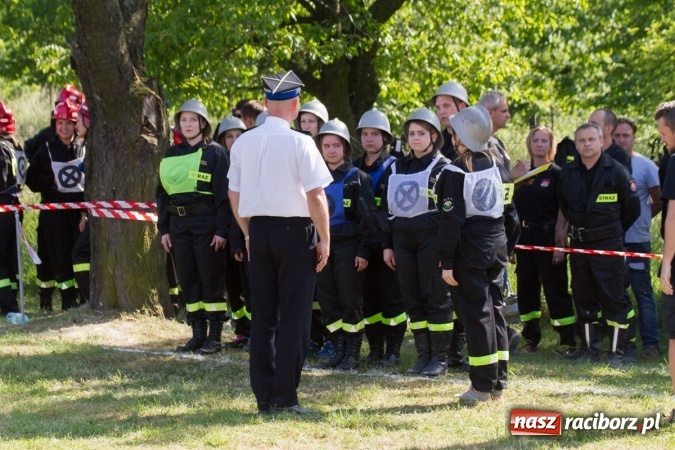 Zdjęcie w galerii na portalu naszraciborz.pl: Sudół wśród panów, Markowice wśród pań. Miejskie zawody sportowo-pożarnicze za nami wiadomości z regionu
