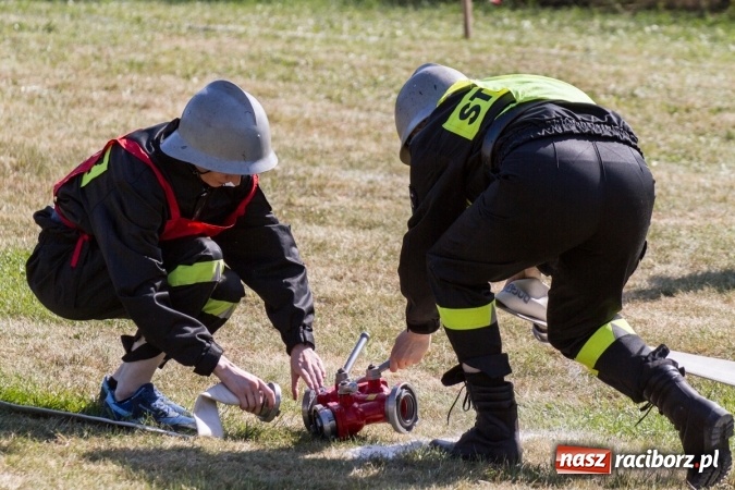 Zdjęcie w galerii na portalu naszraciborz.pl: Sudół wśród panów, Markowice wśród pań. Miejskie zawody sportowo-pożarnicze za nami wiadomości z regionu