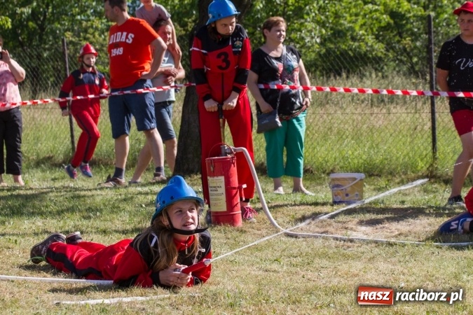 Zdjęcie w galerii na portalu naszraciborz.pl: Sudół wśród panów, Markowice wśród pań. Miejskie zawody sportowo-pożarnicze za nami wiadomości z regionu