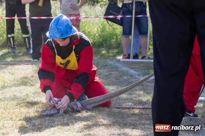 Zdjęcie w galerii na portalu naszraciborz.pl: Sudół wśród panów, Markowice wśród pań. Miejskie zawody sportowo-pożarnicze za nami wiadomości z regionu