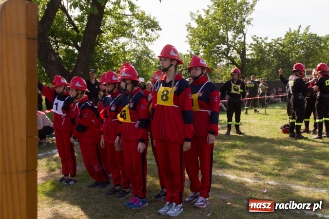 Zdjęcie w galerii na portalu naszraciborz.pl: Sudół wśród panów, Markowice wśród pań. Miejskie zawody sportowo-pożarnicze za nami wiadomości z regionu