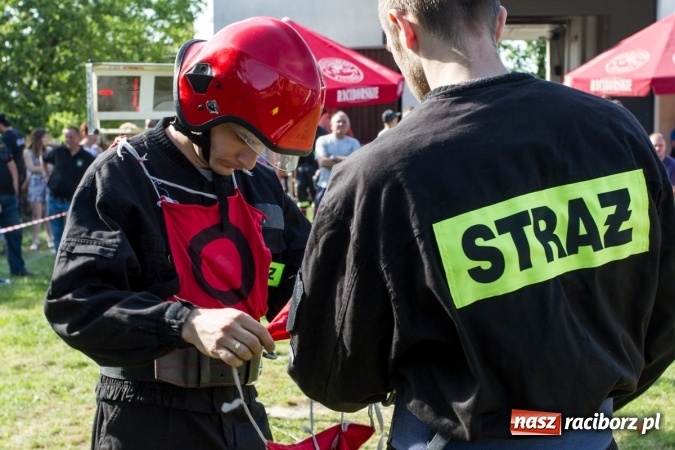 Zdjęcie w galerii na portalu naszraciborz.pl: Sudół wśród panów, Markowice wśród pań. Miejskie zawody sportowo-pożarnicze za nami wiadomości z regionu