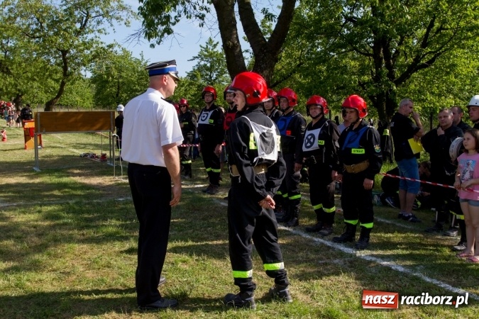 Zdjęcie w galerii na portalu naszraciborz.pl: Sudół wśród panów, Markowice wśród pań. Miejskie zawody sportowo-pożarnicze za nami wiadomości z regionu