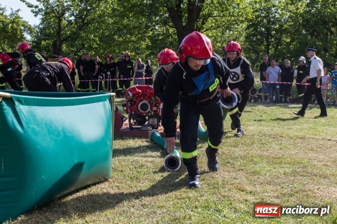 Zdjęcie w galerii na portalu naszraciborz.pl: Sudół wśród panów, Markowice wśród pań. Miejskie zawody sportowo-pożarnicze za nami wiadomości z regionu