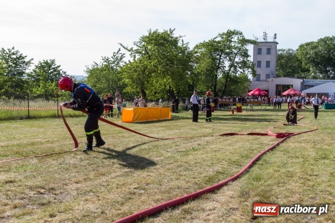 Zdjęcie w galerii na portalu naszraciborz.pl: Sudół wśród panów, Markowice wśród pań. Miejskie zawody sportowo-pożarnicze za nami wiadomości z regionu