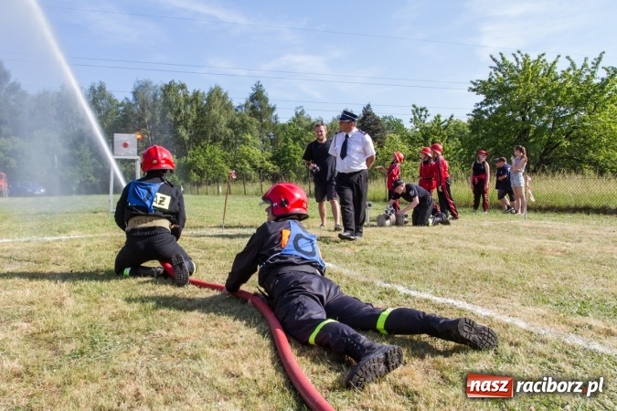 Zdjęcie w galerii na portalu naszraciborz.pl: Sudół wśród panów, Markowice wśród pań. Miejskie zawody sportowo-pożarnicze za nami wiadomości z regionu