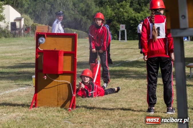 Zdjęcie w galerii na portalu naszraciborz.pl: Sudół wśród panów, Markowice wśród pań. Miejskie zawody sportowo-pożarnicze za nami wiadomości z regionu