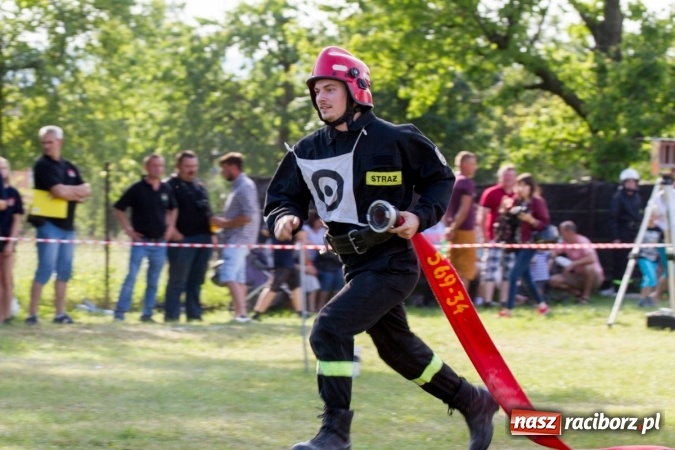 Zdjęcie w galerii na portalu naszraciborz.pl: Sudół wśród panów, Markowice wśród pań. Miejskie zawody sportowo-pożarnicze za nami wiadomości z regionu