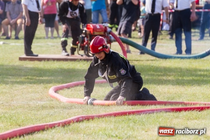 Zdjęcie w galerii na portalu naszraciborz.pl: Sudół wśród panów, Markowice wśród pań. Miejskie zawody sportowo-pożarnicze za nami wiadomości z regionu