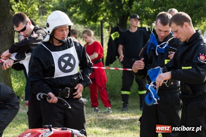 Zdjęcie w galerii na portalu naszraciborz.pl: Sudół wśród panów, Markowice wśród pań. Miejskie zawody sportowo-pożarnicze za nami wiadomości z regionu