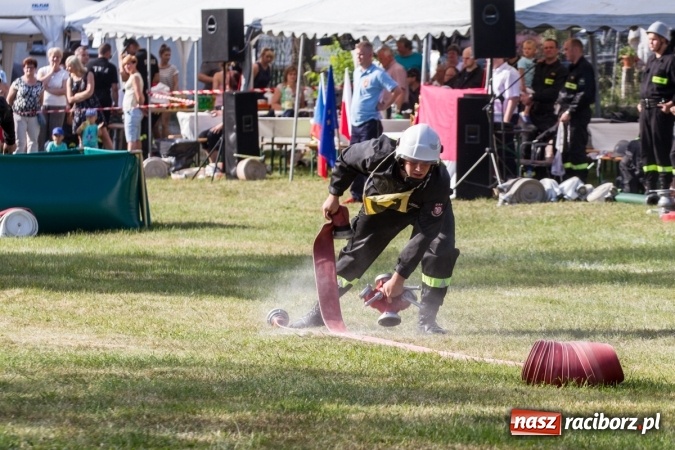 Zdjęcie w galerii na portalu naszraciborz.pl: Sudół wśród panów, Markowice wśród pań. Miejskie zawody sportowo-pożarnicze za nami wiadomości z regionu
