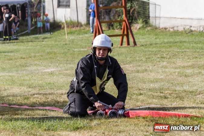 Zdjęcie w galerii na portalu naszraciborz.pl: Sudół wśród panów, Markowice wśród pań. Miejskie zawody sportowo-pożarnicze za nami wiadomości z regionu