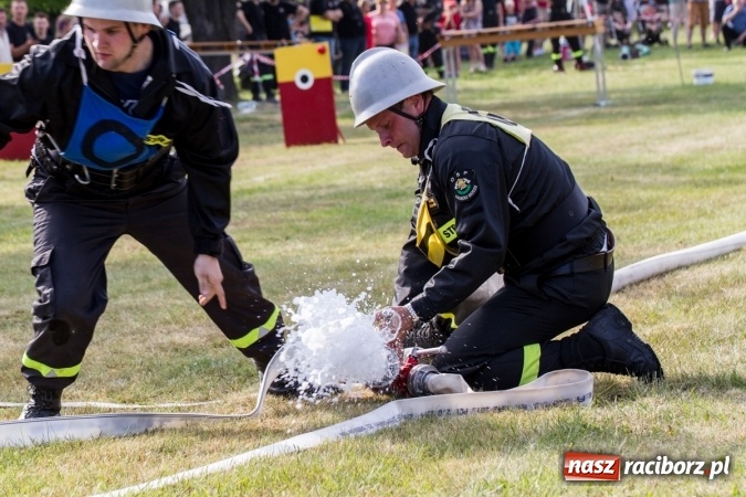Zdjęcie w galerii na portalu naszraciborz.pl: Sudół wśród panów, Markowice wśród pań. Miejskie zawody sportowo-pożarnicze za nami wiadomości z regionu