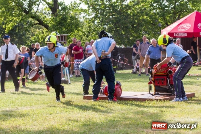 Zdjęcie w galerii na portalu naszraciborz.pl: Sudół wśród panów, Markowice wśród pań. Miejskie zawody sportowo-pożarnicze za nami wiadomości z regionu