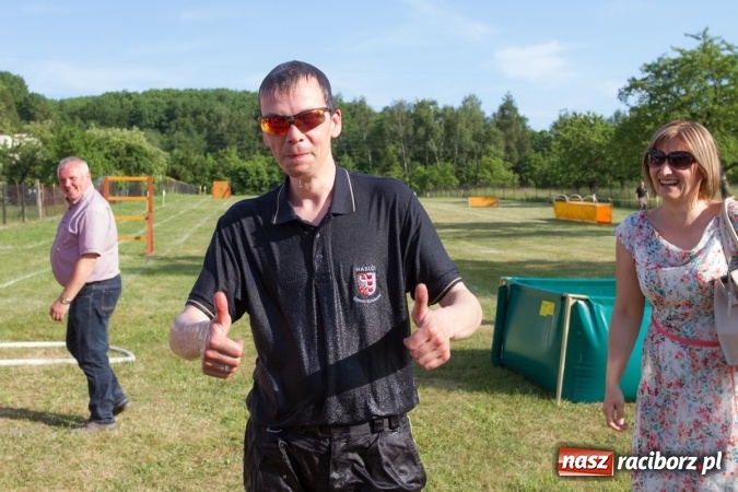 Zdjęcie w galerii na portalu naszraciborz.pl: Sudół wśród panów, Markowice wśród pań. Miejskie zawody sportowo-pożarnicze za nami wiadomości z regionu
