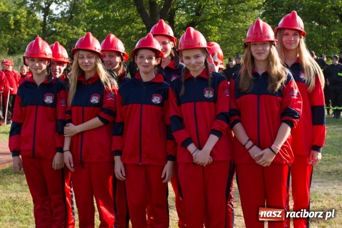 Zdjęcie w galerii na portalu naszraciborz.pl: Sudół wśród panów, Markowice wśród pań. Miejskie zawody sportowo-pożarnicze za nami wiadomości z regionu