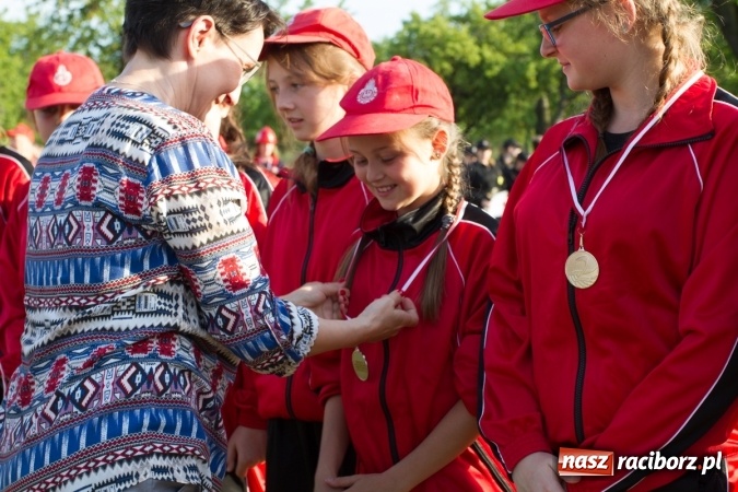 Zdjęcie w galerii na portalu naszraciborz.pl: Sudół wśród panów, Markowice wśród pań. Miejskie zawody sportowo-pożarnicze za nami wiadomości z regionu