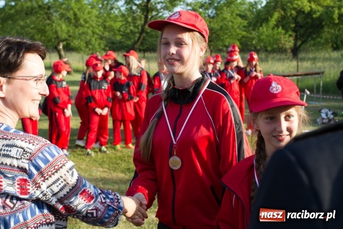 Zdjęcie w galerii na portalu naszraciborz.pl: Sudół wśród panów, Markowice wśród pań. Miejskie zawody sportowo-pożarnicze za nami wiadomości z regionu