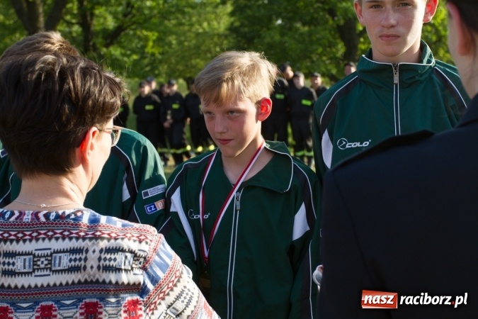 Zdjęcie w galerii na portalu naszraciborz.pl: Sudół wśród panów, Markowice wśród pań. Miejskie zawody sportowo-pożarnicze za nami wiadomości z regionu