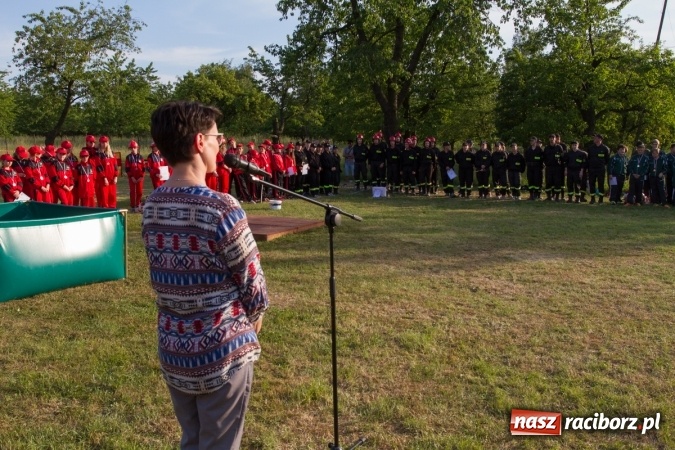 Zdjęcie w galerii na portalu naszraciborz.pl: Sudół wśród panów, Markowice wśród pań. Miejskie zawody sportowo-pożarnicze za nami wiadomości z regionu