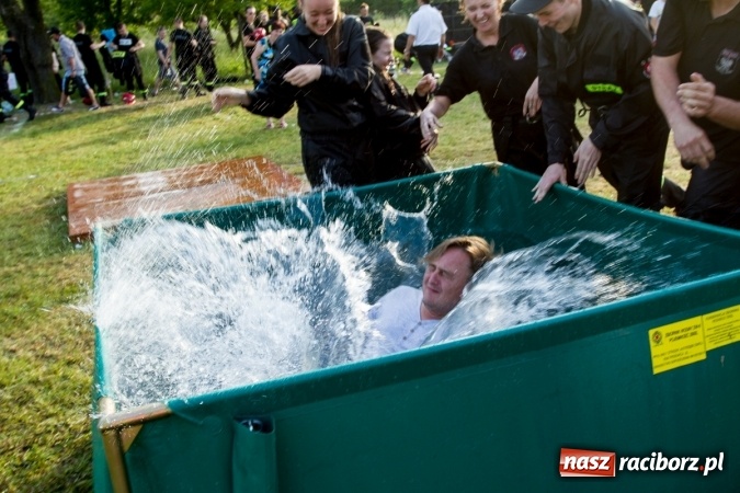 Zdjęcie w galerii na portalu naszraciborz.pl: Sudół wśród panów, Markowice wśród pań. Miejskie zawody sportowo-pożarnicze za nami wiadomości z regionu