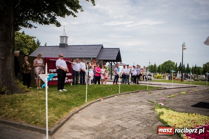 Zdjęcie w galerii na portalu naszraciborz.pl: Wielkie święto w Borucinie - prymicje ks. Dawida Sichmy  wiadomości z regionu