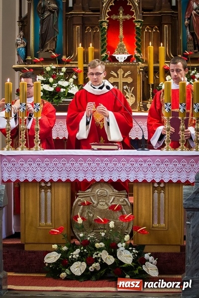 Zdjęcie w galerii na portalu naszraciborz.pl: Wielkie święto w Borucinie - prymicje ks. Dawida Sichmy  wiadomości z regionu