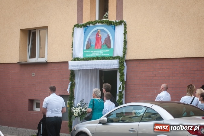 Zdjęcie w galerii na portalu naszraciborz.pl: Parafia WNMP dała Kościołowi nowego kapłana. Prymicje ks. Patryka Wramby  wiadomości z regionu