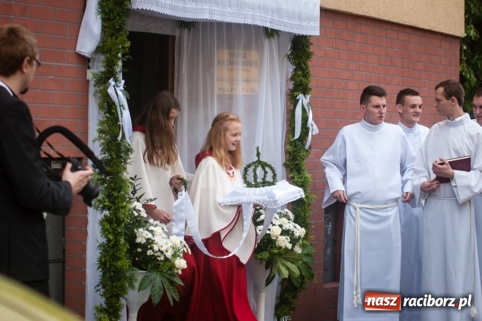 Zdjęcie w galerii na portalu naszraciborz.pl: Parafia WNMP dała Kościołowi nowego kapłana. Prymicje ks. Patryka Wramby  wiadomości z regionu