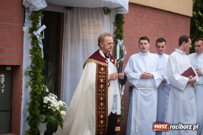 Zdjęcie w galerii na portalu naszraciborz.pl: Parafia WNMP dała Kościołowi nowego kapłana. Prymicje ks. Patryka Wramby  wiadomości z regionu