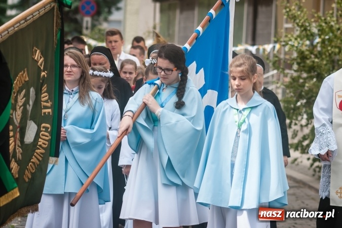 Zdjęcie w galerii na portalu naszraciborz.pl: Parafia WNMP dała Kościołowi nowego kapłana. Prymicje ks. Patryka Wramby  wiadomości z regionu